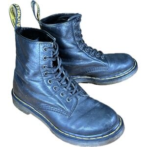 Dr Martens Women's 8 Black Leather Boots AIR WAIR Bouncing Soles